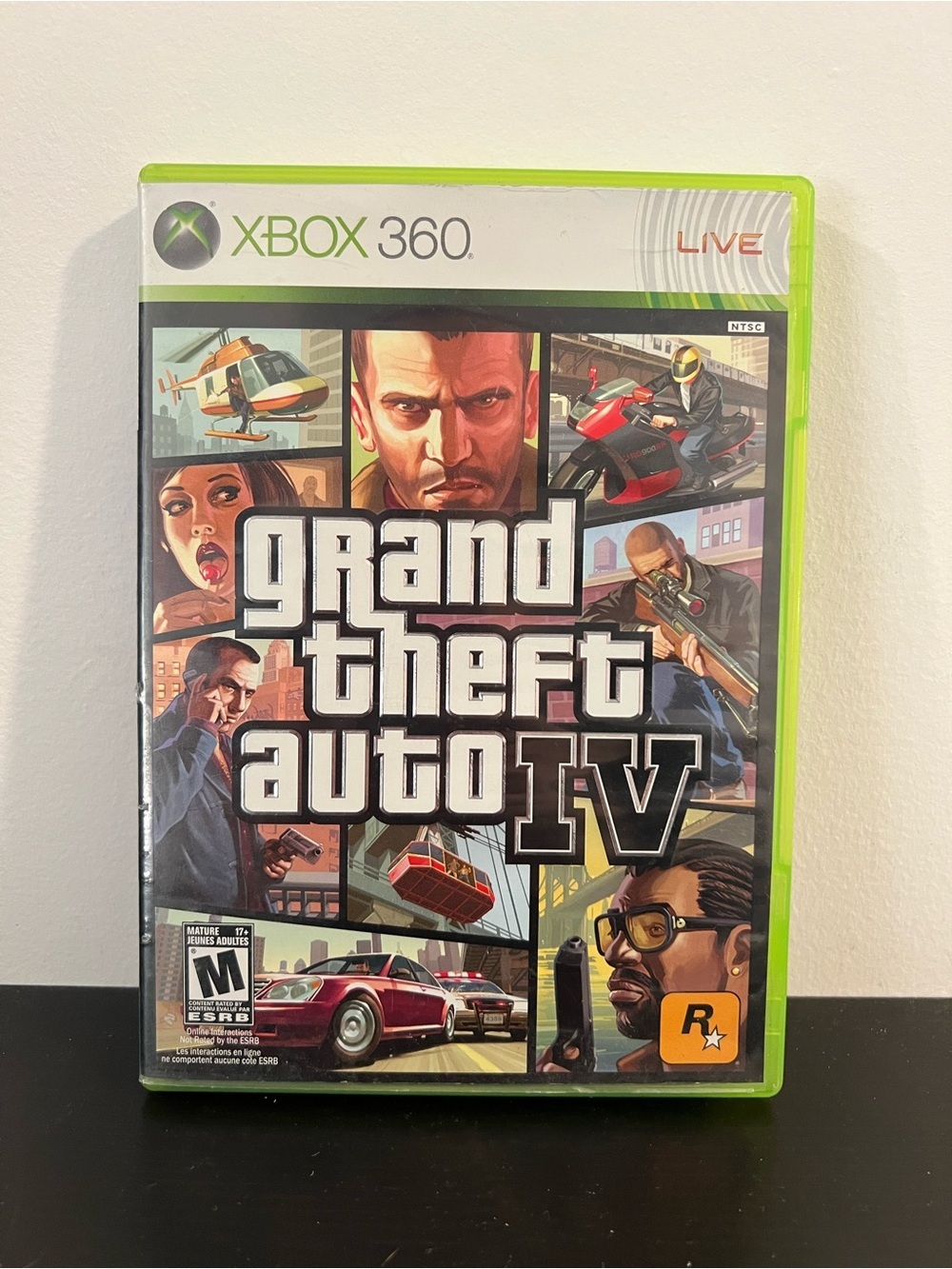 Grand Theft Auto IV - XBox 360 Complete